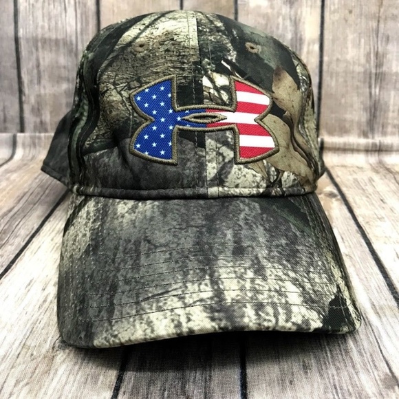 Under Armour Other - Men's Under Armour Camo US Flag Logo Snap Back Cap